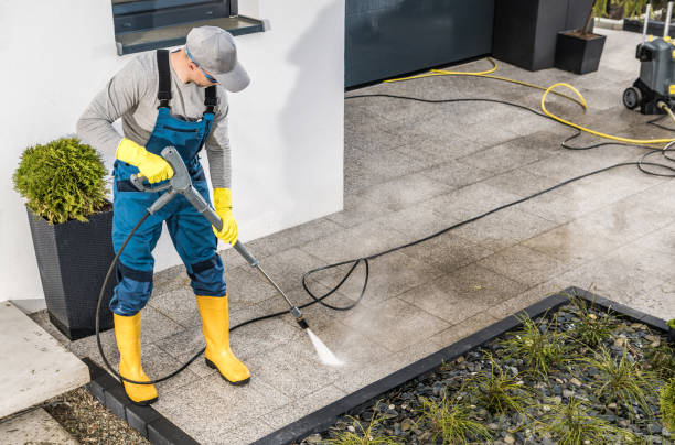 Why Choose Our Certified Pressure Washing Experts for Your Project Needs in Cibolo, TX?